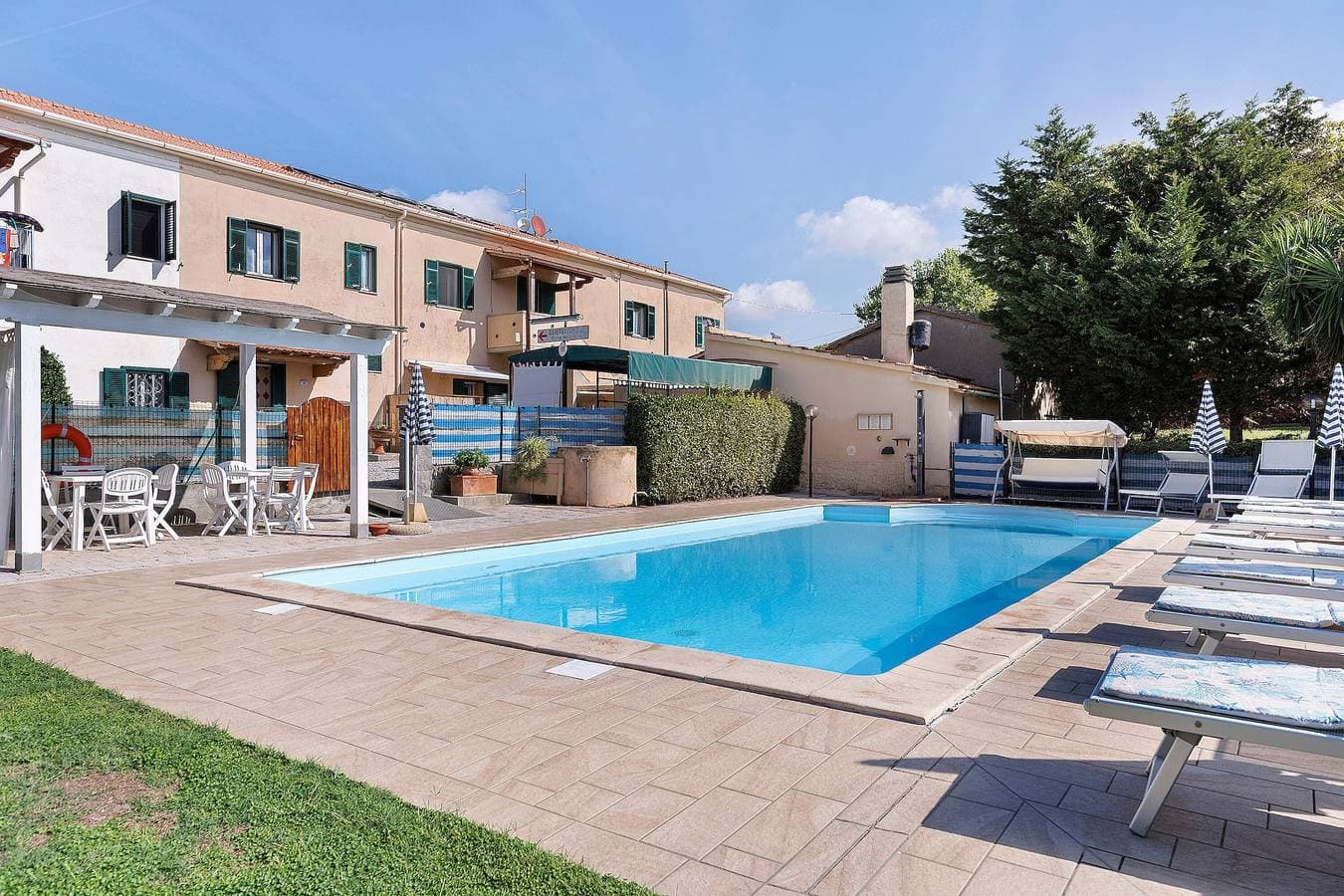 Foto 7 von 33: Zimmer 'Agriturismo Case Nuove - Camera Ste' mit Gemeinschaftspool, WLAN und Klimaanlage