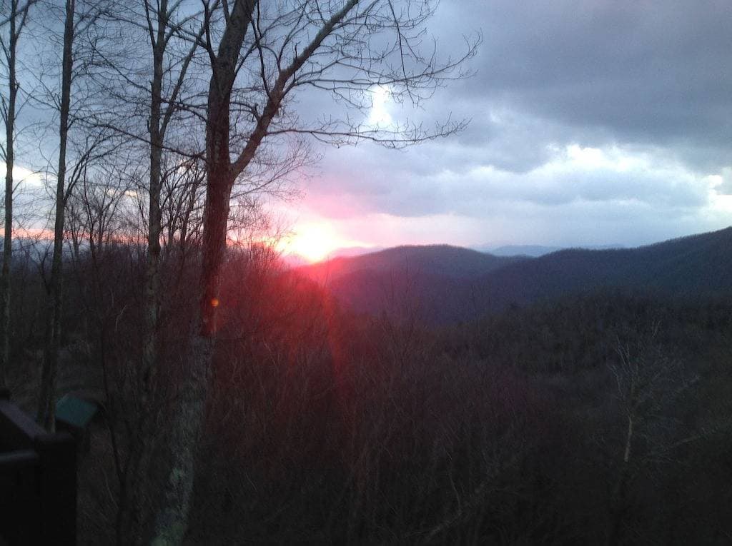 Foto 6 von 49: Fantastische Bergflucht mit Fernblick auf die Berge und atemberaubenden Sonnenuntergängen!