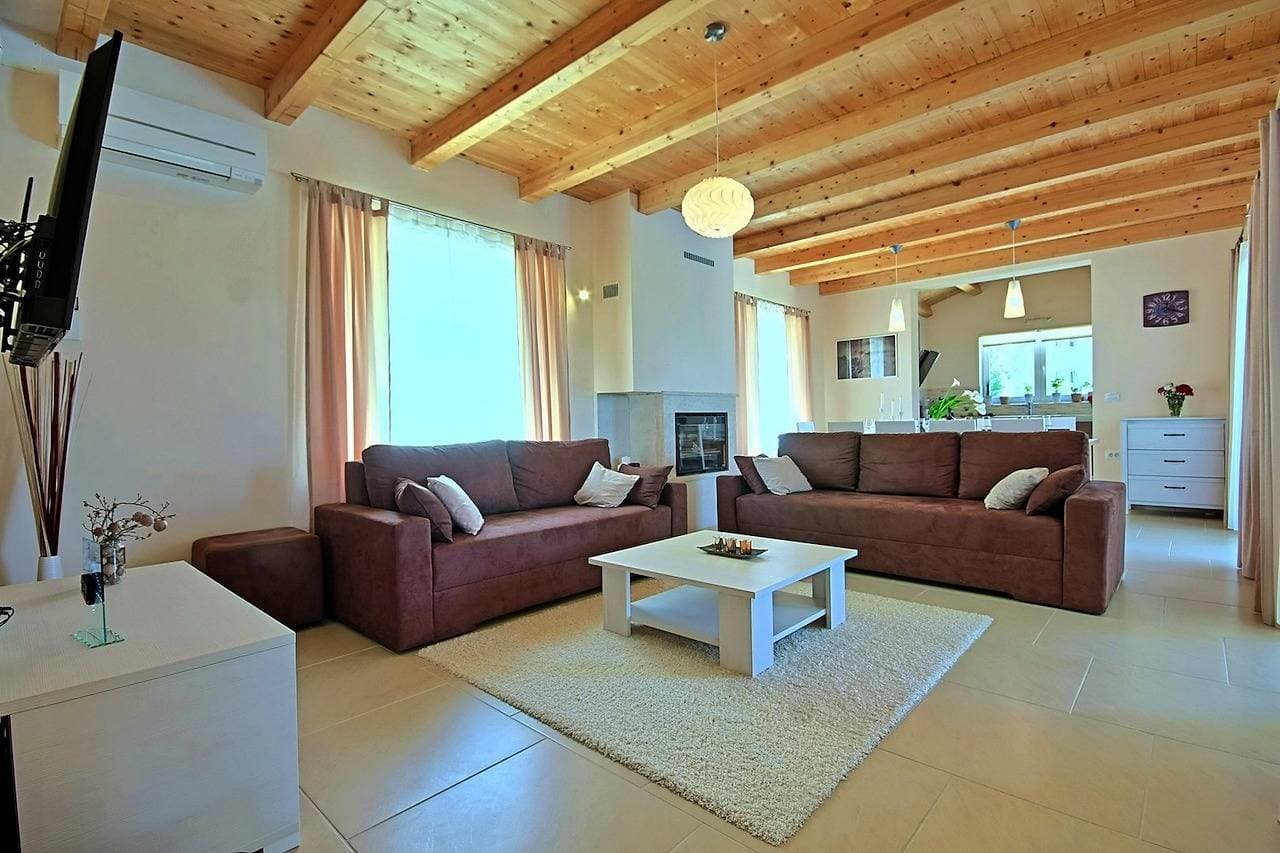 Foto 8 von 40: Privatem Pool, Sauna, Whirlpool, Spa-Bereich, Billardtisch, Tischtennis.