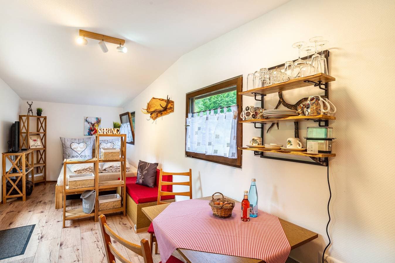 Foto 4 von 31: Ferienhaus 'Am Bach' mit privater Terrasse und privatem Garten