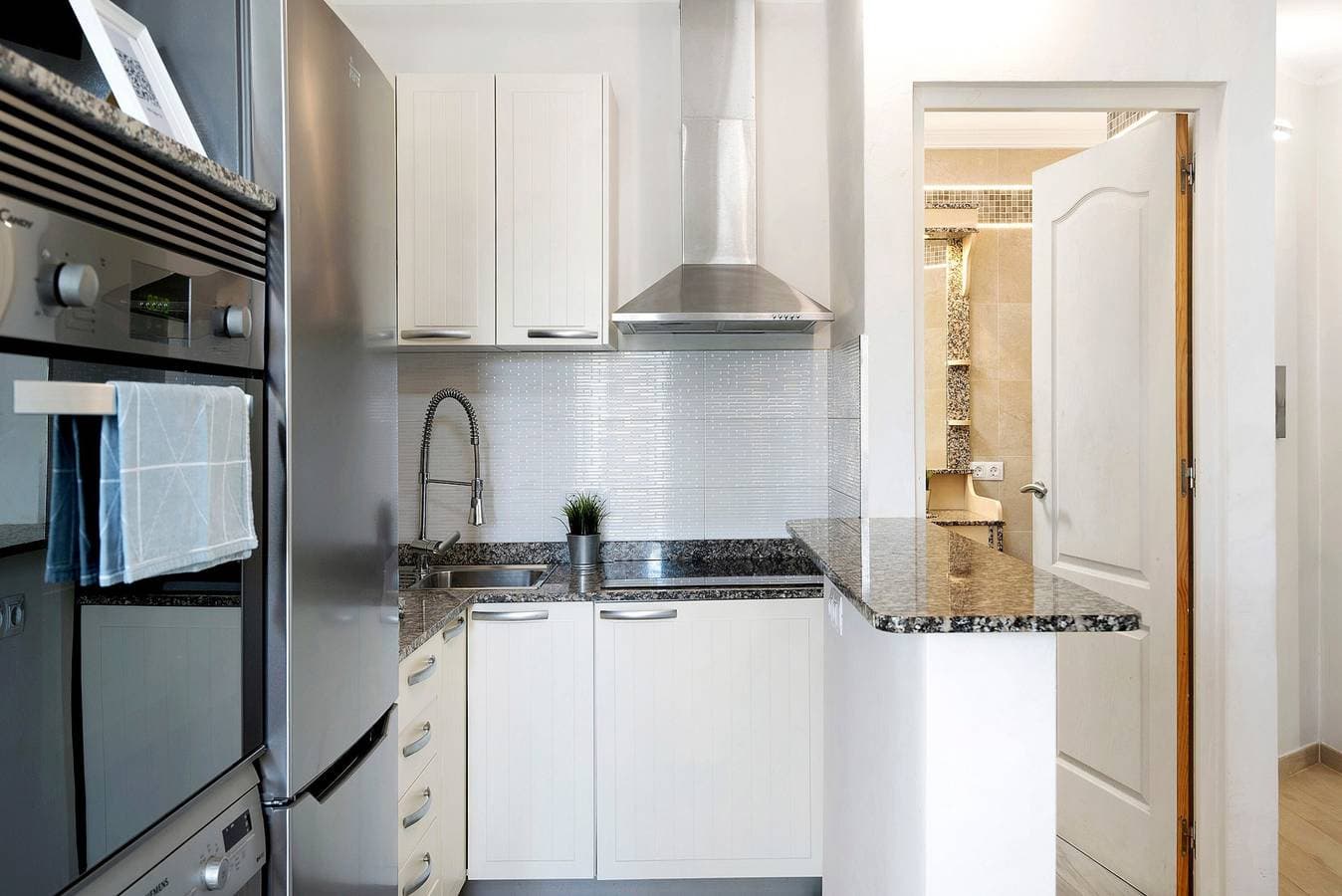 Foto 7 von 21: Ferienwohnung 'Bungalow La Roca' mit Gemeinschaftspool, WLAN und Klimaanlage