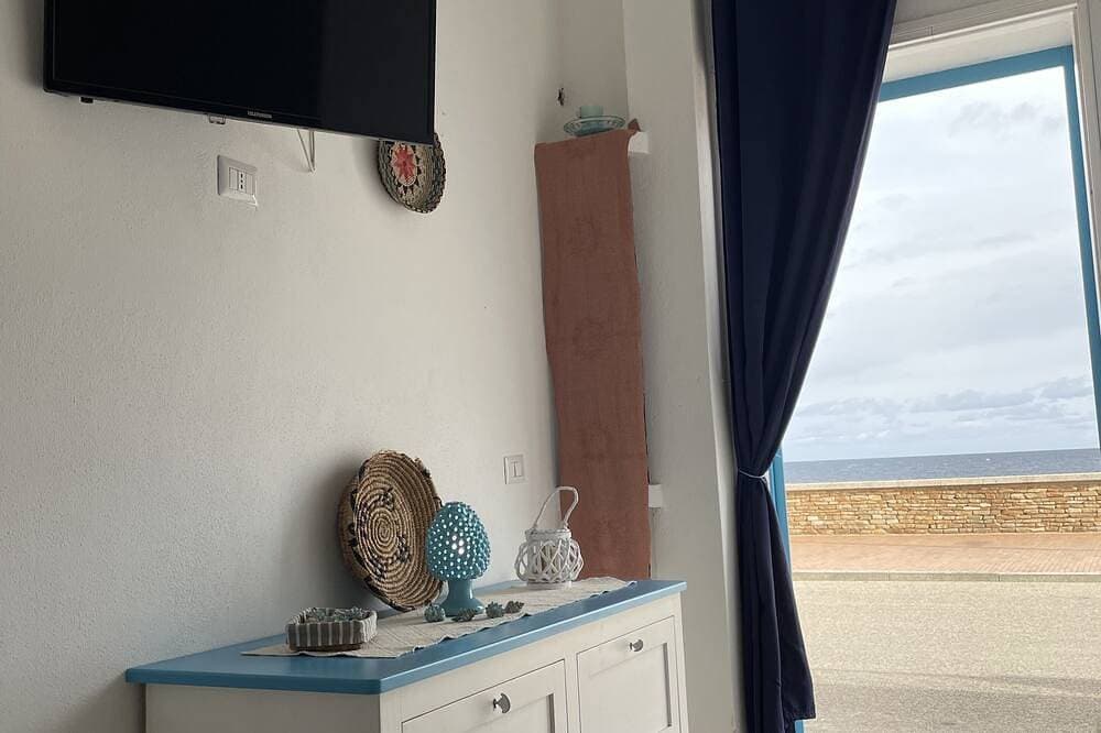 Foto 13 von 27: Lovely two-room beachfront apartment, comfort and relaxation