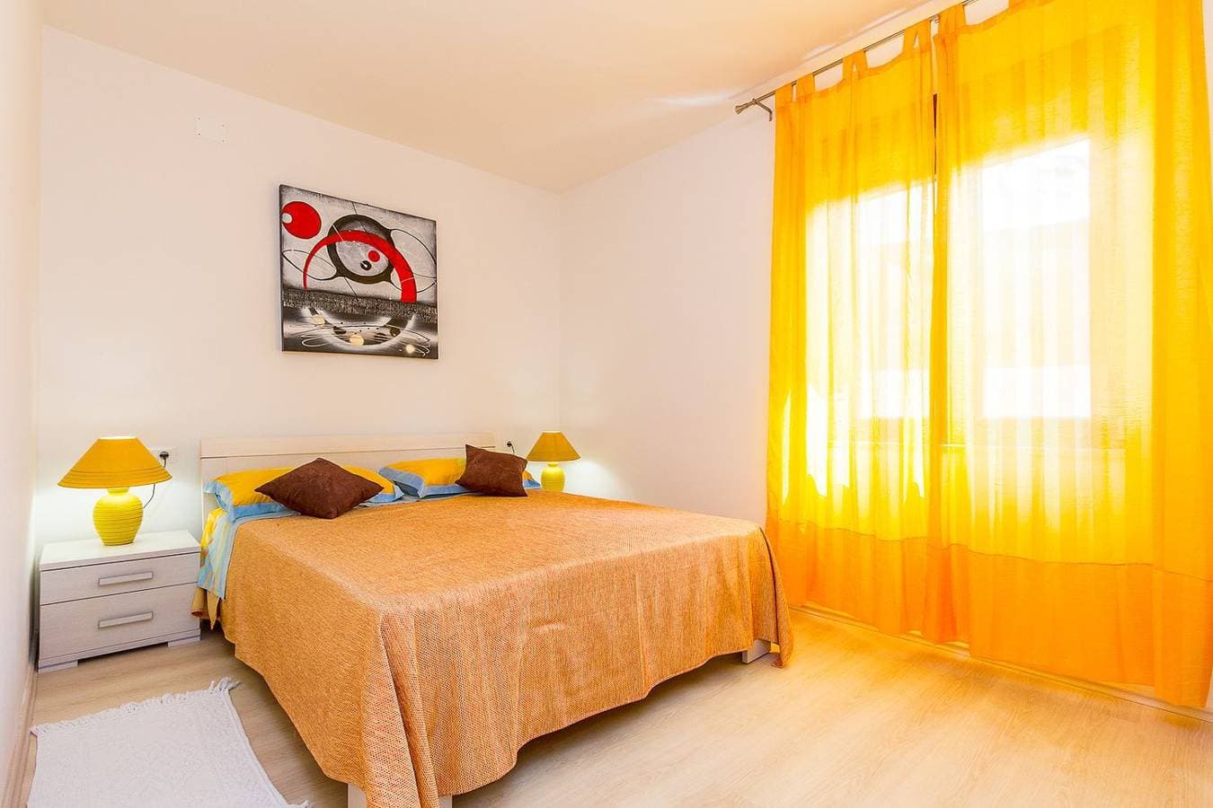 Foto 10 von 21: Ferienwohnung nur 500 Meter bis zum Kieselstrand mit Küche, Klima, WLAN, Haustiere erlaubt