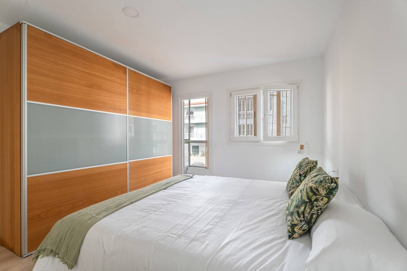 Foto 10 von 25: Ferienwohnung 'Apto 1B · Rincón Gourmet Alcalá' mit Balkon, WLAN & Klimaanlage