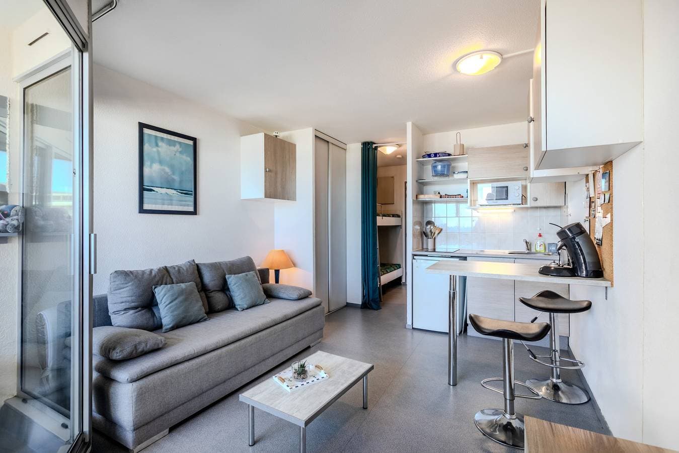 Foto 10 von 23: Einzimmerapartment 'Vue Mer' mit Meerblick, WLAN und Klimaanlage
