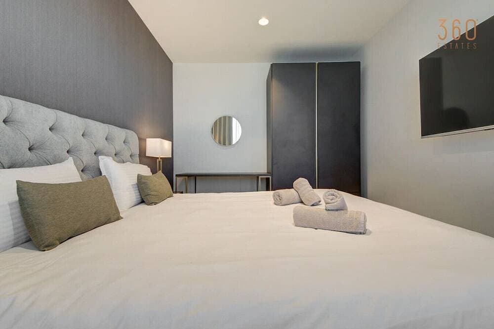 Foto 7 von 30: The official seafront Mercury Suites, Lux all over