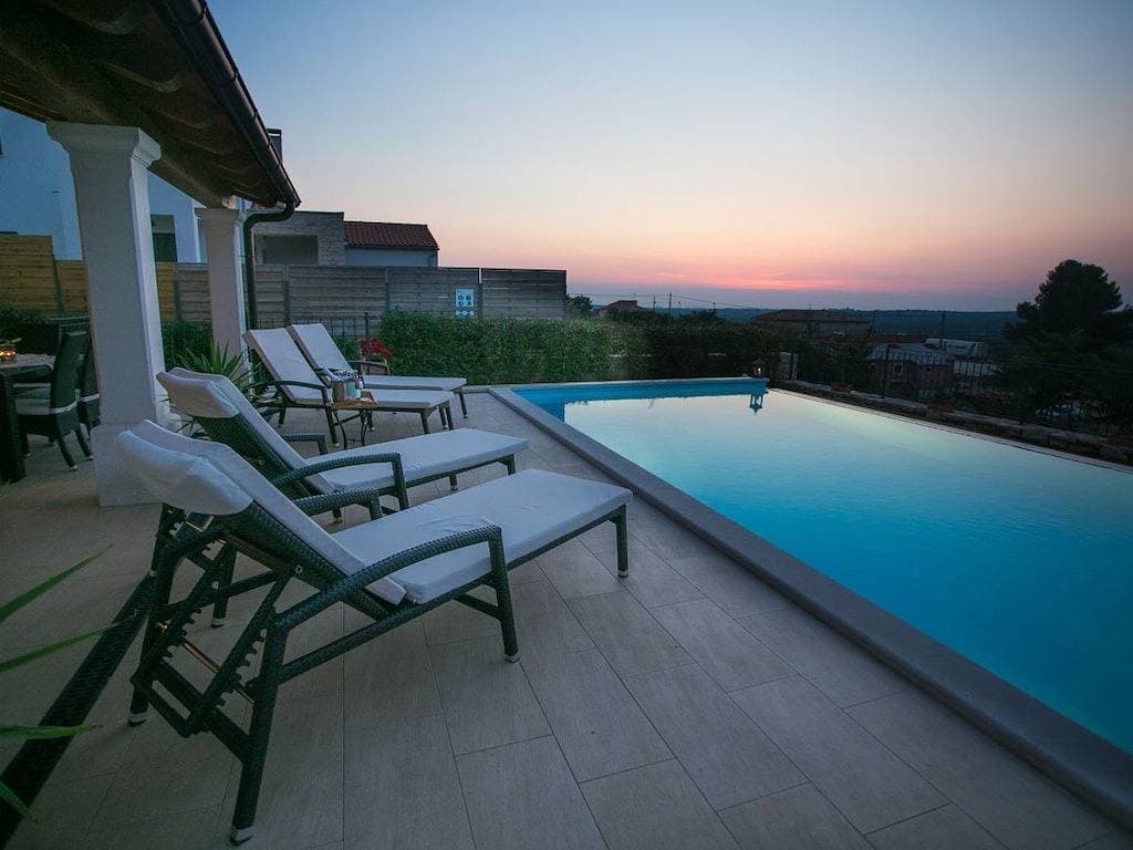 Foto 3 von 20: Villa in Porec mit Schwimmbecken