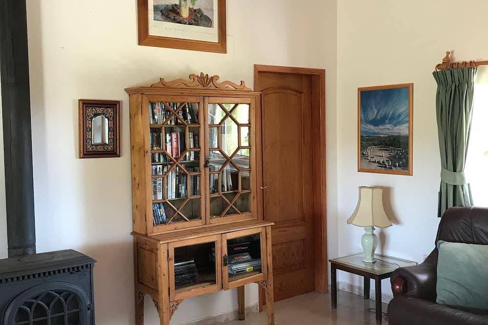 Foto 9 von 30: Ein besonderes Cottage mit eigenem Pool, herrlichem Grundstück, herrlicher Aussicht.