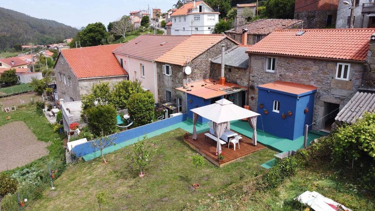 Foto 13 von 33: Three-Bedroom House