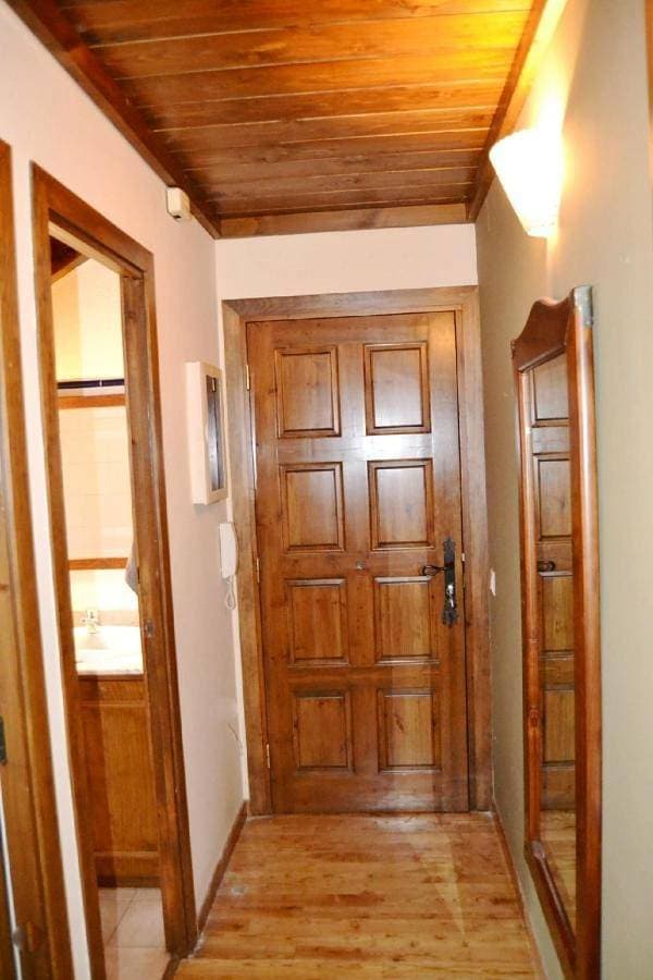 Foto 3 von 19: Two-Bedroom Apartment