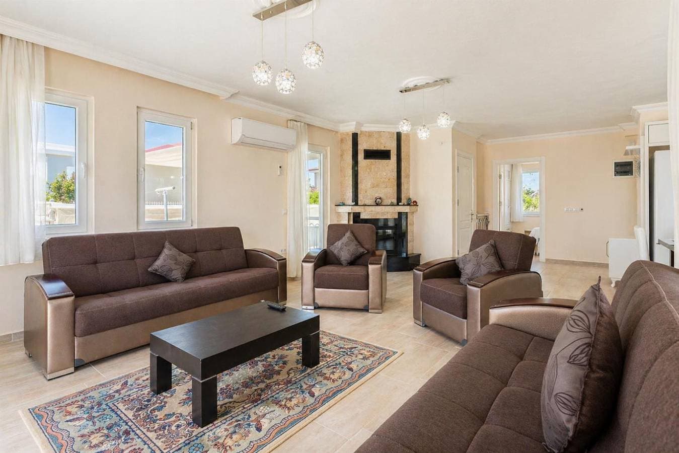 Foto 8 von 28: Villa für 8 Personen mit Terrasse