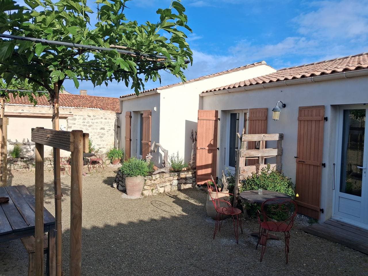 Foto 13 von 34: Bed & Breakfast 'Chambres D'hôtes La Marouette 1' mit Gemeinschaftsterrasse und WLAN