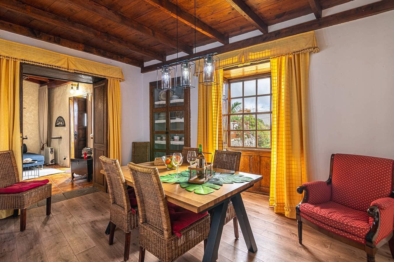 Foto 11 von 24: Ferienhaus "Bernarda" mit beheizbarem Pool, Meerblick, privatem Pool und WLAN