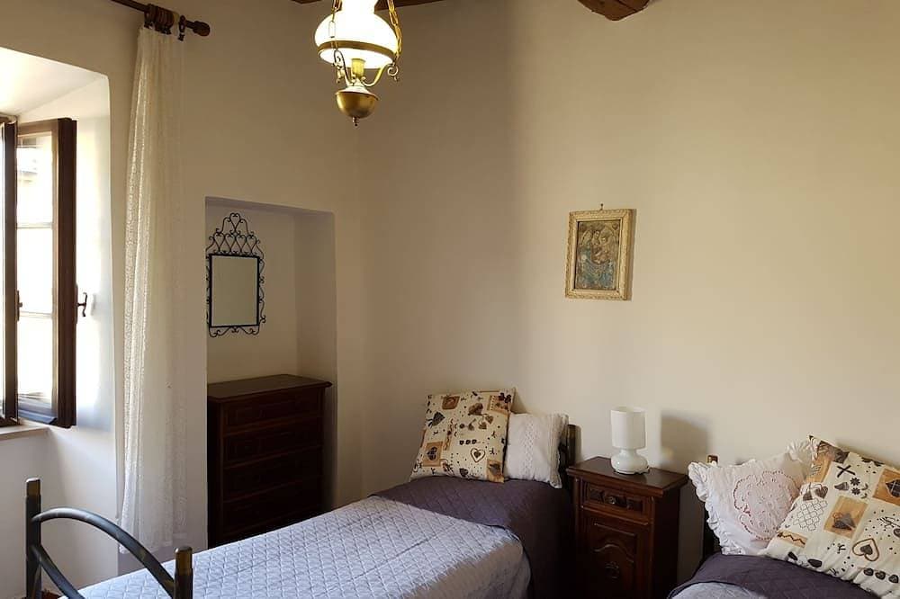 Foto 5 von 27: Toskanisches Haus im mittelalterlichen Dorf Castiglione d'Orcia