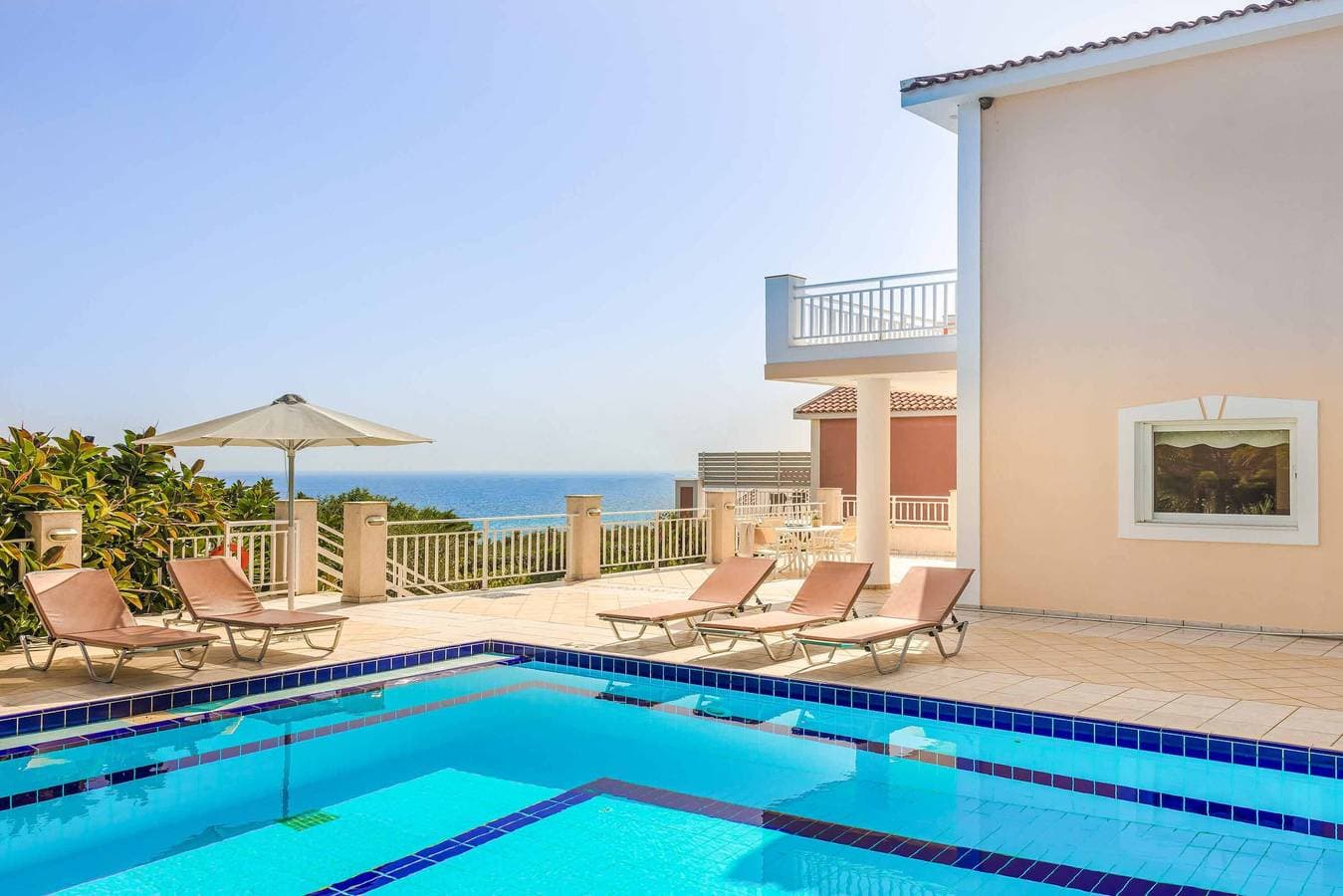 Villa 1