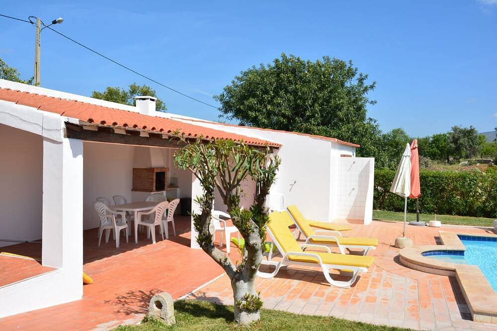 Foto 12 von 19: Villa mit privatem Pool / Wi-Fi / tierfreundlich