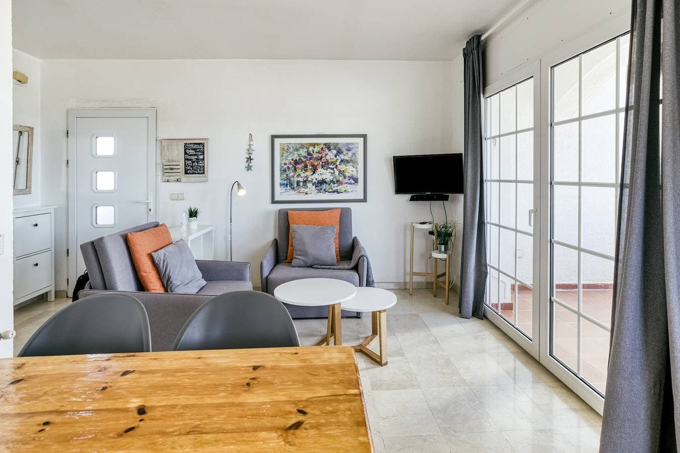 Foto 5 von 26: Ferienhaus 'Art-apartamentos Revilla Tacke D' mit Meerblick, privater Terrasse und Garten
