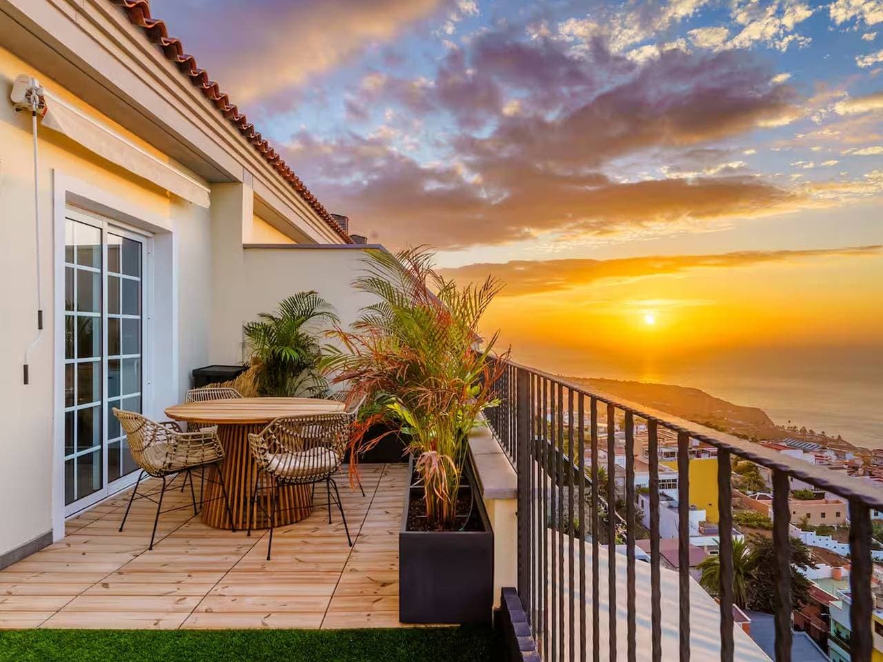 Live Victoria Dreamhouse 1