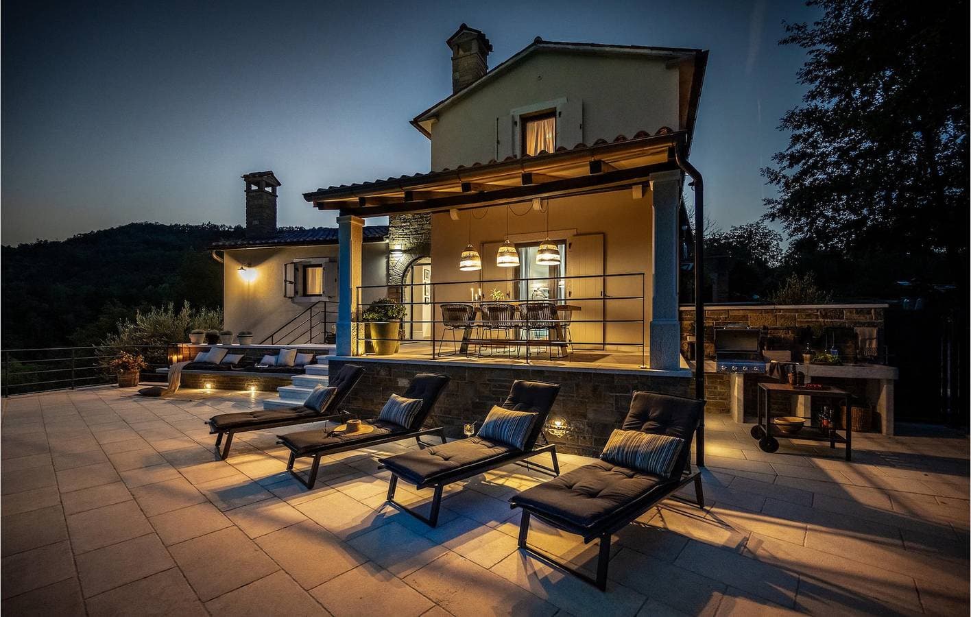Foto 4 von 56: Geräumige 2-Zimmer-Wohnung mit Pool und Parkplatz in der Nähe des Flusses Pazinčica