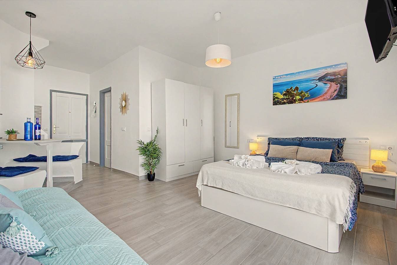 Foto 8 von 32: Ferienwohnung 'Dream Ocean Sunset' mit Meerblick, Gemeinschaftsgarten und WLAN