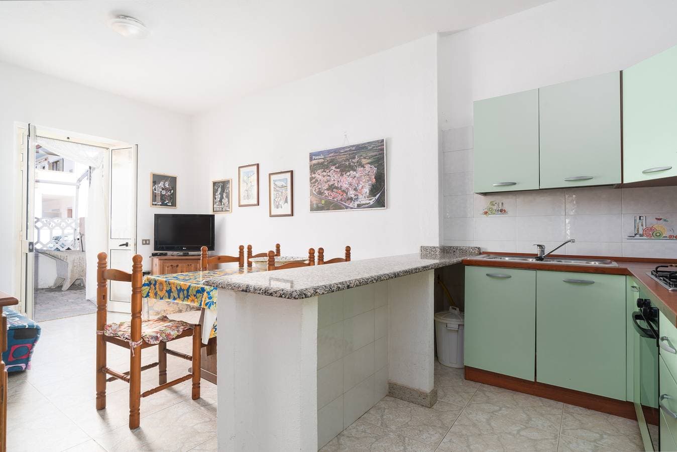 Foto 11 von 23: Ferienwohnung 'Posada Porto' mit privater Terrasse