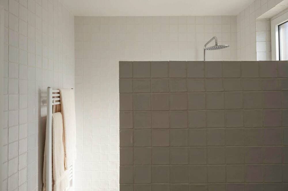 Foto 4 von 30: Elegant Mediterranean Villa - 6 Ensuite Bedrooms with AC - Pool - Sunsets