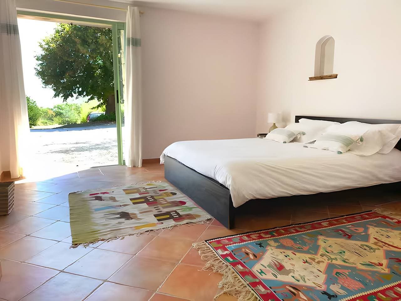 Foto 11 von 19: Villa „Lou Peiraverde“ mit privatem Pool, Terrasse und WLAN