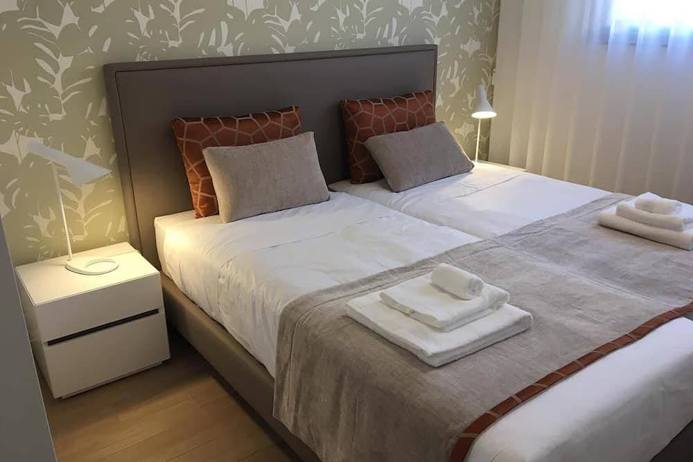 Foto 2 von 30: Genießen Sie modernen Komfort und privaten beheizten Pool im Casa Ambiente Verde