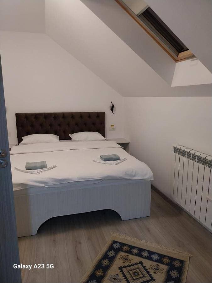 Foto 2 von 9: Triple Room