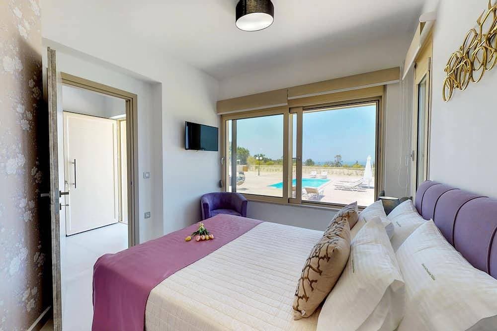 Foto 5 von 30: Liberty und Freedom Villa mit eigenem Hubschrauberlandeplatz und Pools!