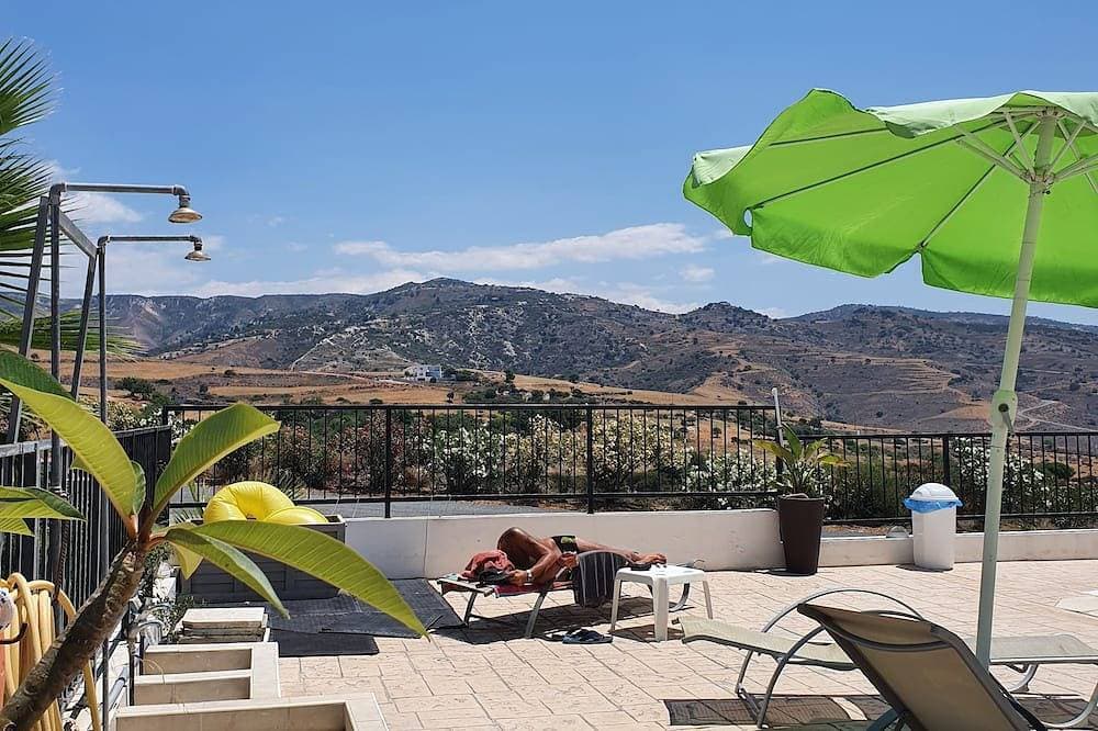 Foto 12 von 13: Studio Apartment/Mountain views/Sea view/Air-conditioning/Twin beds/Quiet location/Swimming pool/