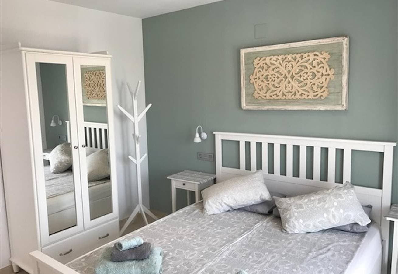 Foto 7 von 15: Wunderschöne Ferienwohnung 'Capri' mit Blick über Nerja und das Meer, Balkon, WLAN und Klimaanlage