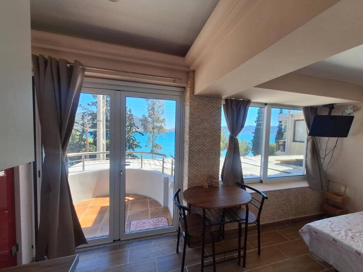 Foto 5 von 7: Double Room with Balcony and Sea View