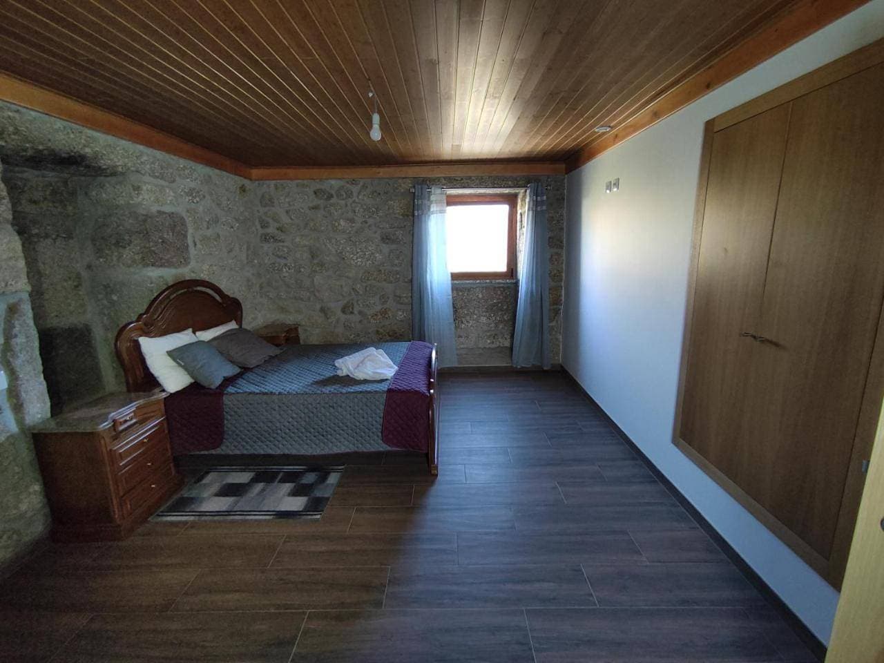 Foto 6 von 22: Three-Bedroom House