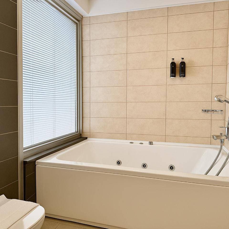 Foto 6 von 6: Executive Room, Sea and City, Non-Smoking