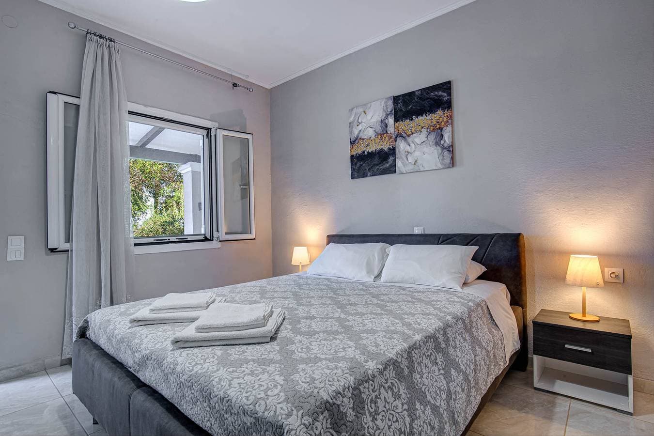 Foto 12 von 30: Ferienhaus für 4 Personen mit Pool