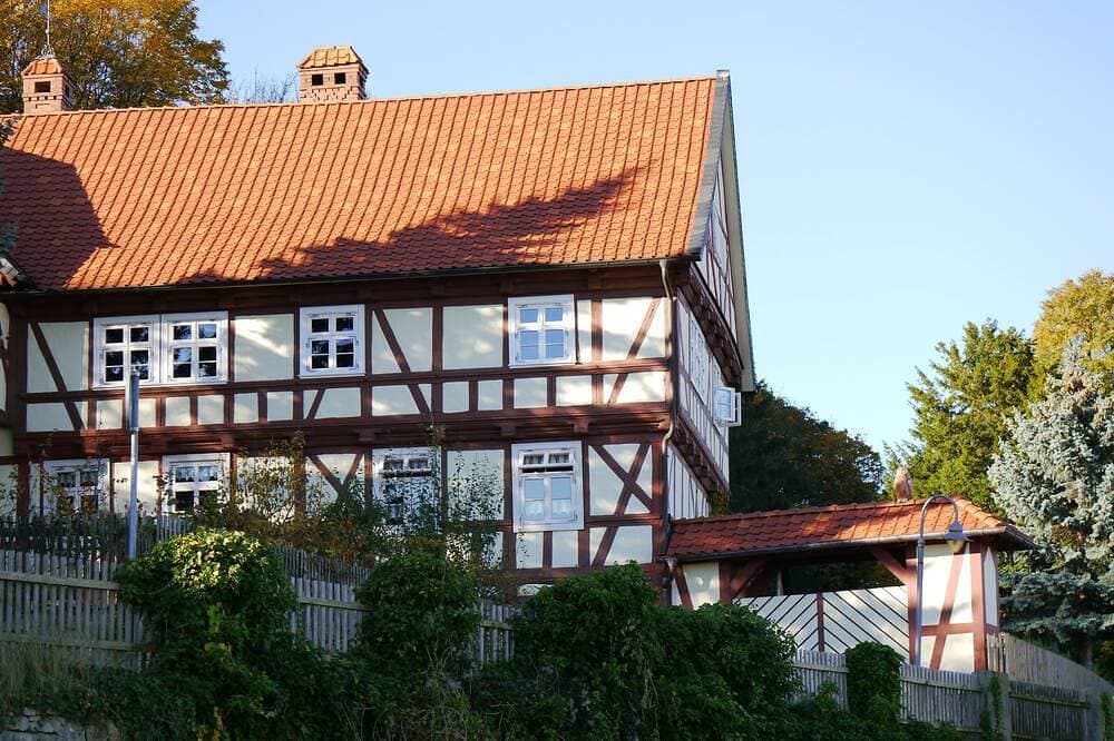 125m² Ferienwohnung unterhalb des Schlosses, mit Blick über das Harzvorland 1