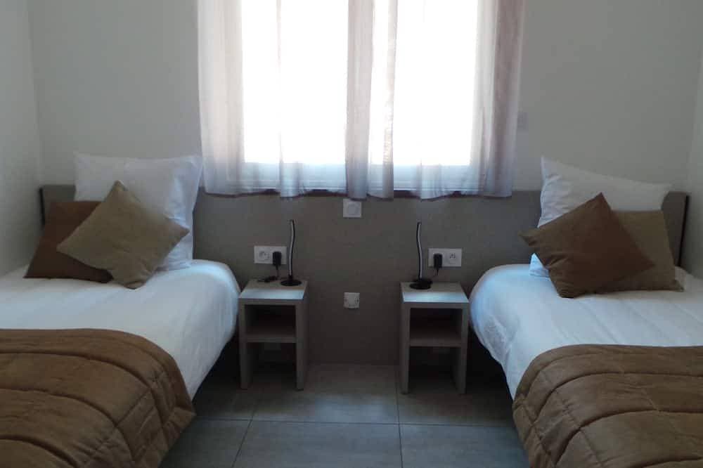 Foto 5 von 27: Saint Alban Auriolles, klimatisierte Villa mit privatem Pool für 6 bis 8 Personen