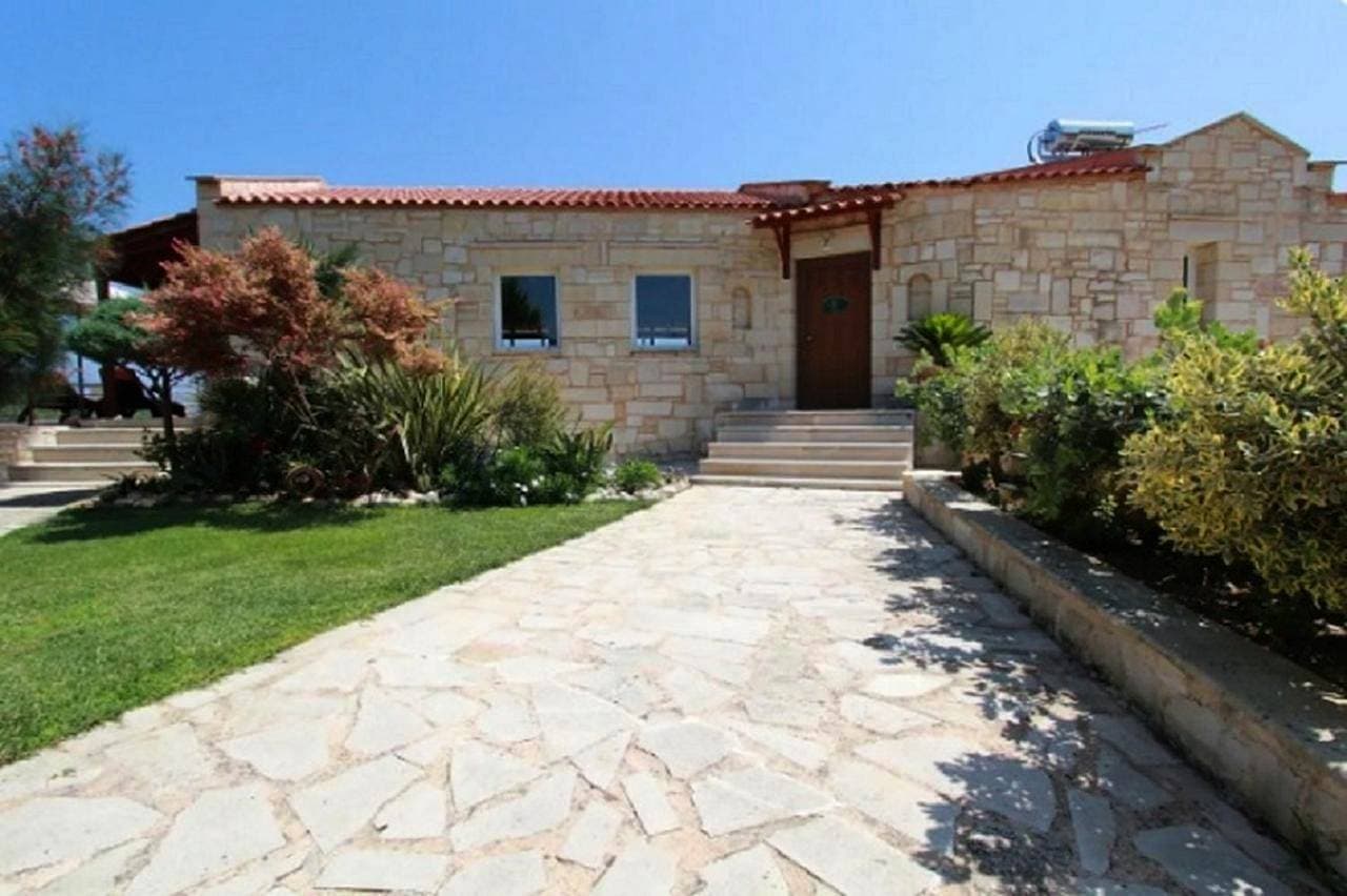 Foto 2 von 5: Villa with Private Pool