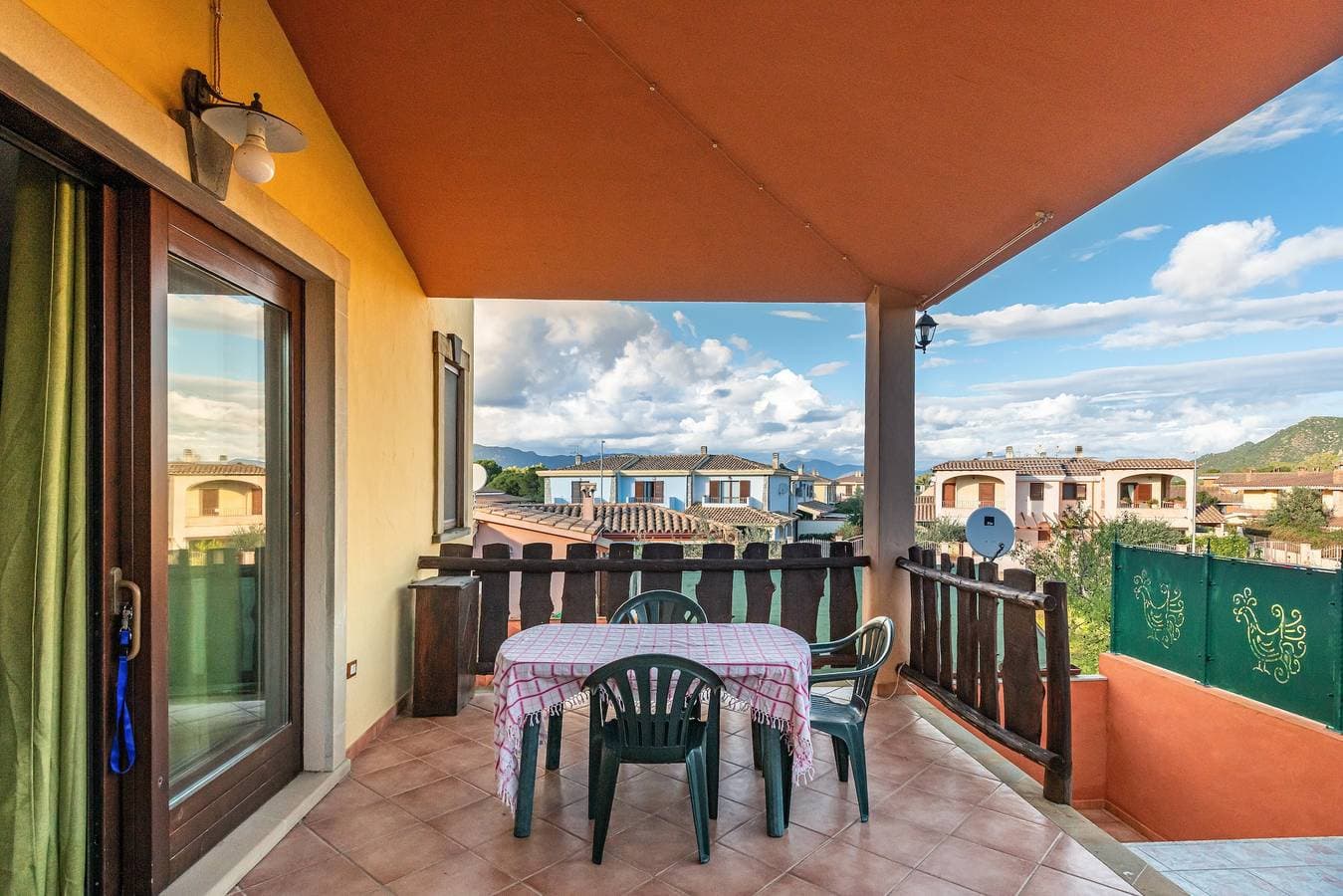 Foto 2 von 25: Ferienwohnung Villa Verde Castiadas nahe dem Strand mit Blick auf die Berge