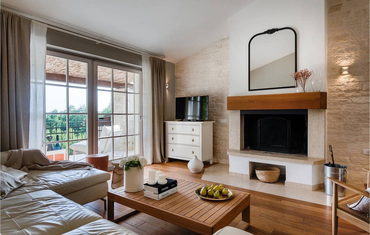 Foto 11 von 57: Charmante Unterkunft, 2 km von Pićan entfernt: 120 m² große Ferienwohnung mit Pool und WLAN