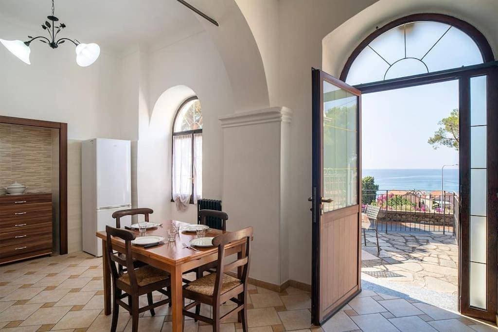 Casa Bussana - Wifi & AC by HostFacile 1
