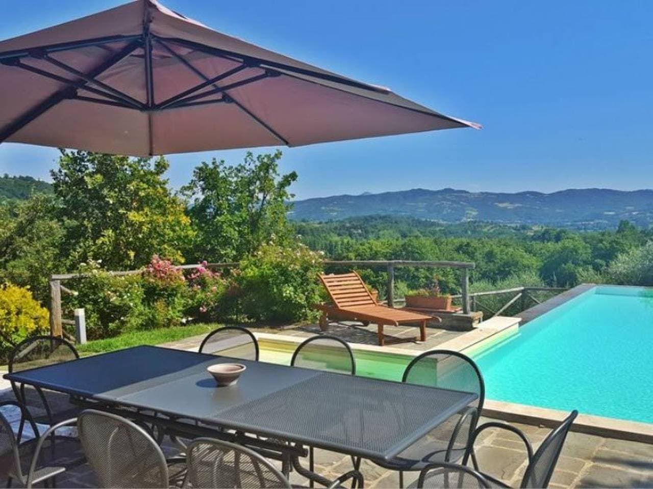 Villa mit privatem Pool zwischen Umbrien und der Toskana 1