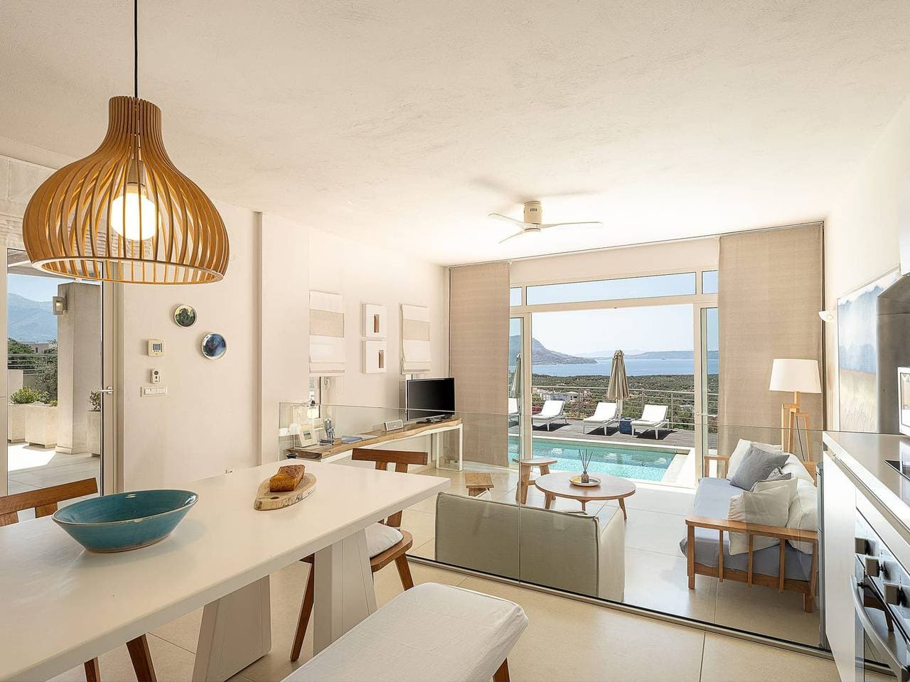 Foto 12 von 31: Villa für 6 Personen mit Balkon