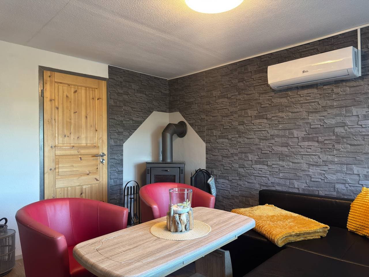 Foto 5 von 23: Ferienhaus mit Kamin in Sternberg