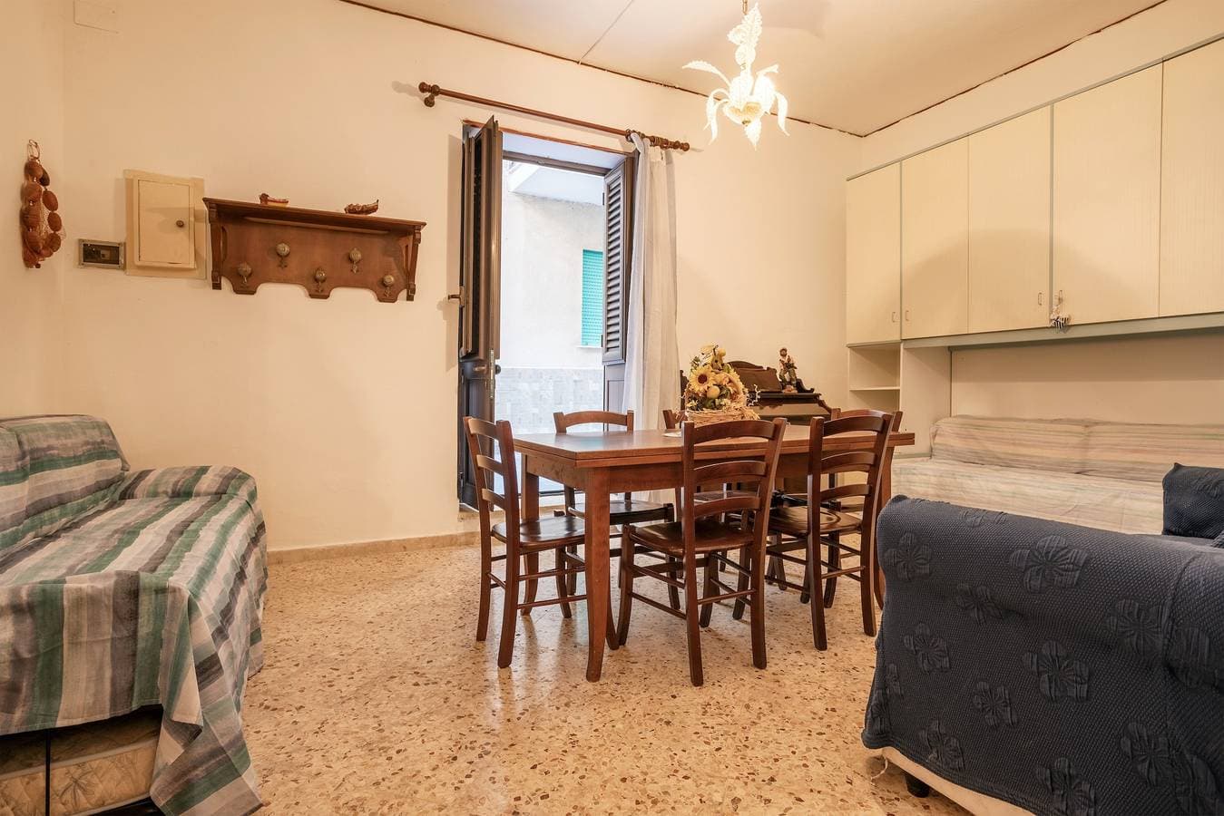 Foto 5 von 23: Apartment 'Una Porta A Mare' mit WLAN und Klimaanlage