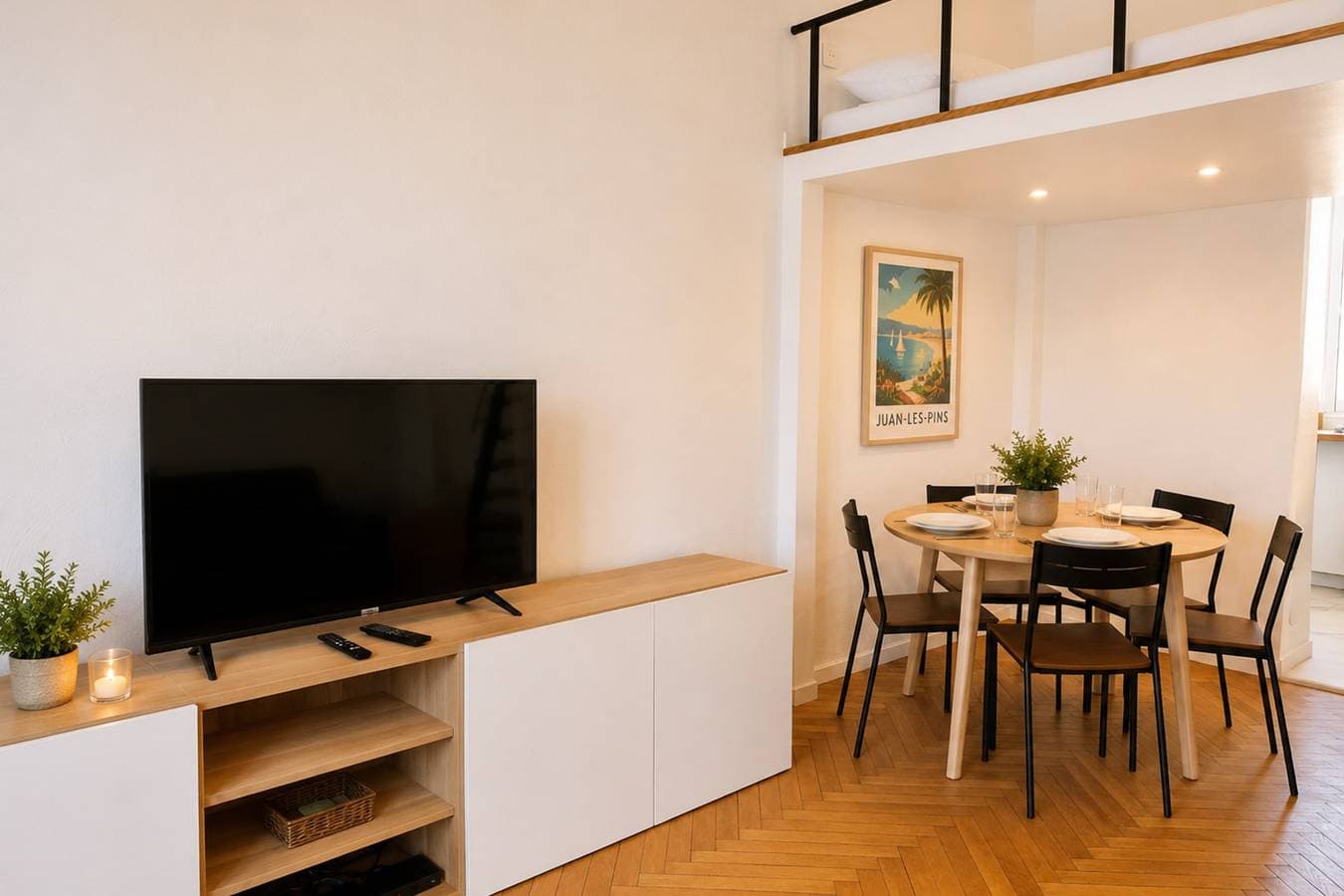Foto 2 von 12: Ferienwohnung für 4 Personen mit Balkon