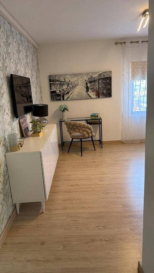 Foto 8 von 13: Two-Bedroom Apartment