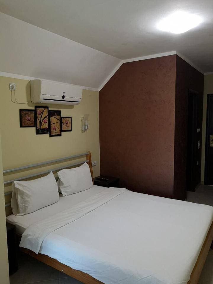 Foto 10 von 18: Double Room with Balcony