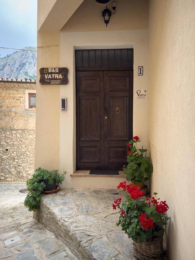 Foto 5 von 9: Double Room with Private Bathroom